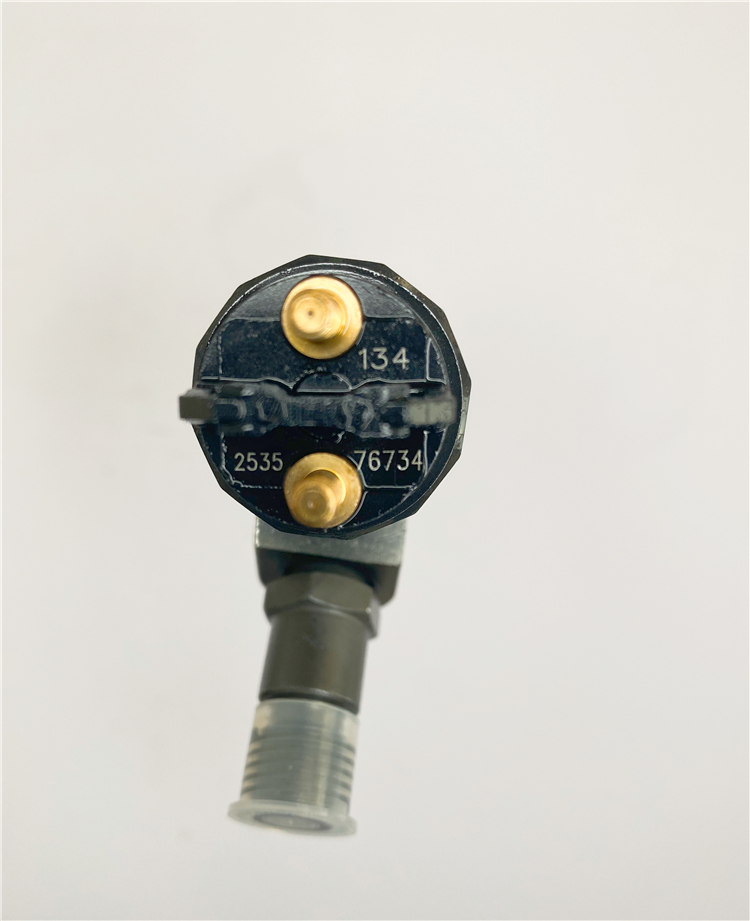 diesel fuel injector 0445120134 4947582 5283275  for Cummins ISF 3.8 Foton injector 4947582 common rail injector 0445120134