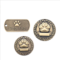 Plaques d'identification personnalisées en acier inoxydable gravées et sérigraphiées pour chats et chiens, avec chaîne à billes, vente en gros, électroplaquées sur mesure