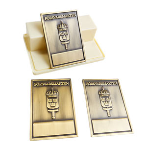 Insignia Personalizada para Hombre, Ecológica, de Aleación de Zinc Plateada, Estilo Retro Vintage, Fabricación Artesanal en 3D, Crea la Tuya - Product Image 3