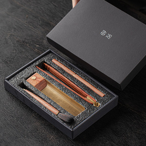 Juego de seis utensilios de madera para la ceremonia del té Oogishido con cuchara, pinzas, cepillo y cuchara para el arte del té - Product Image 1