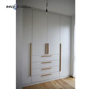 Kabinet lemari pakaian aluminium kustom desain modern Lemari furnitur kamar tidur dengan pintu tingkap atau pintu geser