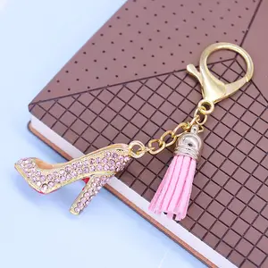 Kadın çantası süslemeleri DIY püskül zincir kıvılcım Bling pembe kristal elmas 3D kadınlar yüksek topuk ayakkabı Charm anahtarlıklar anahtarlıklar