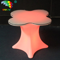 Table à manger LED à couleurs changeantes lumineuses avec bar, tables et chaises lumineuses tendance, produits rotomoulés