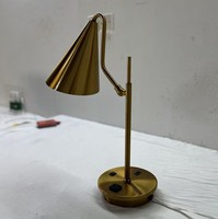 Lampe de table pour chambre Willow Creek Inn, homologuée UL, prise de courant, port USB, supp.