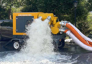 Large Displacement Engine Water Pump Efficient and Stable for River Sludge Premium Pump Product Flood <b>Control</b> Pump - Product Image 2