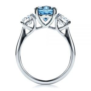Anello di Moda con Pietra Blu, Design Minimalista ed Elegante, Gioiello da Donna per Uso Quotidiano, Anello Statement - Product Image 1