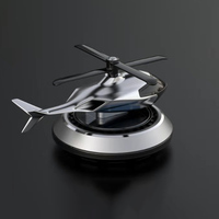 Vente chaude d'accessoires d'avion à énergie solaire parfum de voiture rotatif de haute qualité