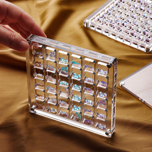 Boîte de rangement magnétique en acrylique haute transparence pour strass et breloques, idéale pour l'organisation de la décoration d'ongles tendance - Product Image 2