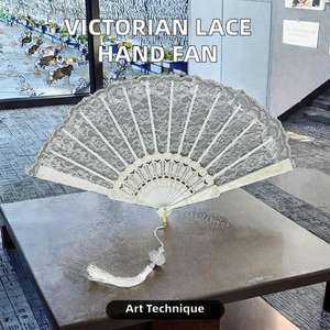 Éventail pliant en dentelle de style victorien espagnol, art populaire, en bambou peint, pour mariages ou cadeaux d'affaires - Product Image 2