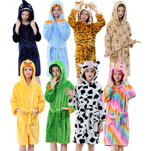Robe de chambre décontractée pour enfants, hiver, à capuche, respirante, unie, avec fermeture élastique à la taille, logo sur le devant - Product Image 1