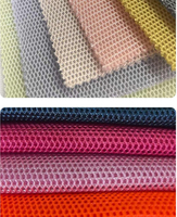 Tissu en maille hexagonale 3D en polyester 100% tricoté doré