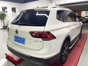 <span class=keywords><strong>Volkswagen</strong></span> Tiguan L Usado en Venta, SUV Mediano Espacioso, Vehículo de Gasolina Estable y Económico para Familias, para Exportación - Product Image 4