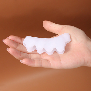 <span class=keywords><strong>Toe</strong></span> chồng chéo <span class=keywords><strong>Toe</strong></span> Splitter Foot carder Gel thoải mái tách bốn lỗ năm lỗ Pad Clip bảo vệ ngón tay cái hallux valgus Corrector - Product Image 6