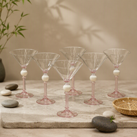 Verre à Martini rose à tige torsadée avec décoration perlée, gobelet à cocktail vintage pour mariage, bar, fête, vaisselle de bar