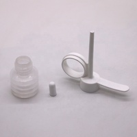 Échantillon gratuit de produits de nettoyage jetables en plastique de 18 ml pour flacon en plastique médical