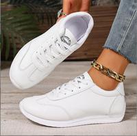 Baskets blanches légères à lacets pour femmes, chaussures de sport tendance, style coréen, pour étudiantes, collection automne