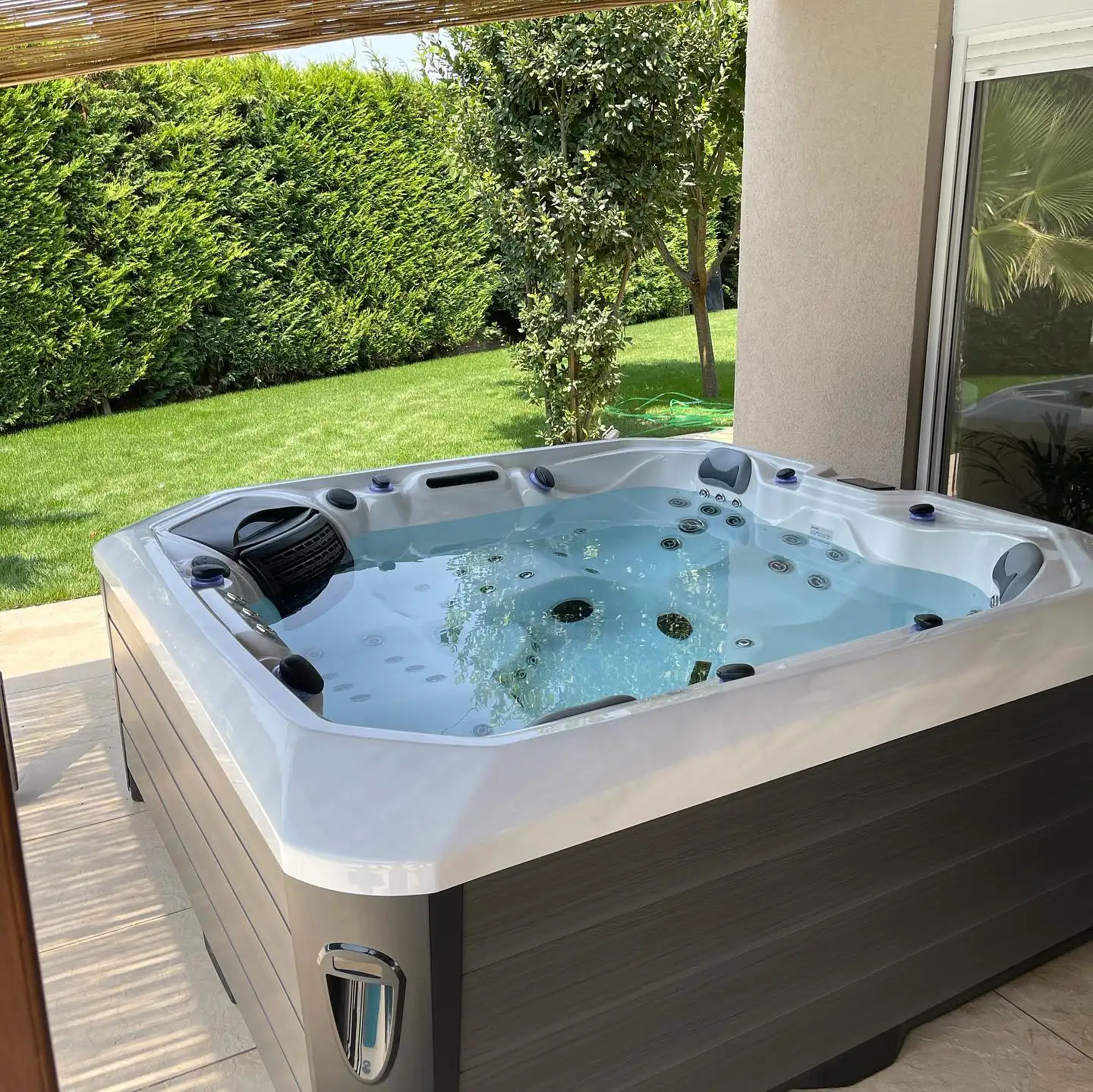 Schlussverkauf im freien 5-Personen-Whirlpool Spa mit Balboa-System Hydromassage Whirlpool Badewanne für Hof