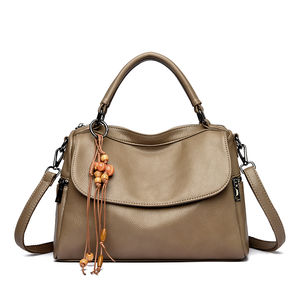 Sac à main en PU de haute qualité avec motif géométrique et rivets décoratifs, fermeture éclair antivol durable, élégant et portable pour un usage quotidien - Product Image 5