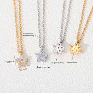 Collar con Colgante de Flor de Margarita con Circonitas, Estilo Moderno, Resistente al Agua, Chapado en Oro de 18K PVD, Acero Inoxidable - Product Image 4