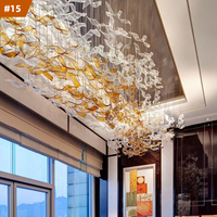 Lustres suspendus en verre de Murano LED incurvés, contemporains, modernes, luxueux, sur mesure, pour hall d'hôtel, villa créative