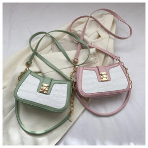 VENTA CALIENTE Bolso de mujer cruzado de moda Bolso de axila de un hombro Bolso cuadrado pequeño. Z0089 - Product Image 2