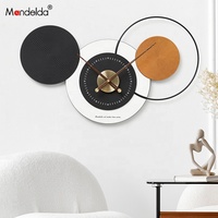 Horloge murale en forme de souris de conception nouvelle génération Mandelda, horloge murale ronde en bois, décoration mignonne, horloge d'art pour la chambre d'enfant, promotion