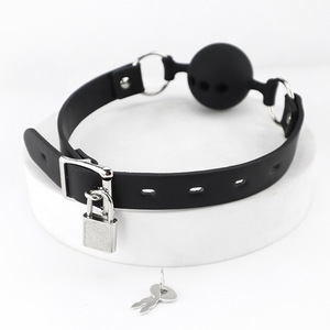 Çiftler İçin Samimi Aksesuar - Kilitli ve Üç Delikli Siyah Silikon Top Ağızlık - Product Image 2