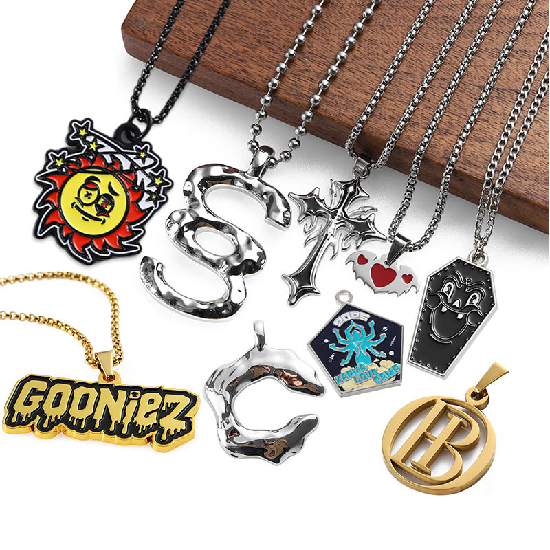 Wholesale Necklace Chain Men Women Fashion Gold Silver Necklace Charms Custom Pendant Logo Cut Out Stainless Steel Necklace