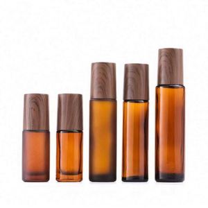 Flacon roll-on carré en verre pour huile essentielle de parfum de luxe, 5, 10, 15 ml, couleur ambre, avec couvercle en plastique, impression sérigraphique - Product Image 2