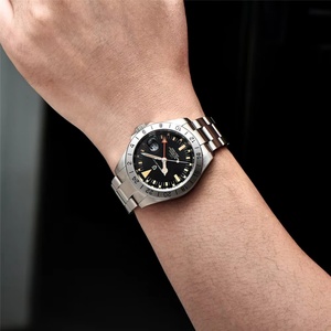 นาฬิกา PAGANI DESIGN รุ่น PD1693 GMT นาฬิกาข้อมือผู้ชายระบบออโตเมติก ดีไซน์คลาสสิกย้อนยุค ตัวเรือนสแตนเลสสตีล กันน้ำลึก 200 เมตร - Product Image 4
