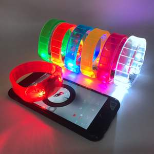 Bracelet personnalisé LED clignotant, 20 pièces de fête de Concert, événement, Logo personnalisé, <span class=keywords><strong>Vibration</strong></span> colorée - Product Image 3