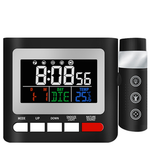 <span class=keywords><strong>Réveil</strong></span> numérique électronique FM coloré avec projecteur d'heure, luminosité réglable, volume, fonction snooze, affichage de la date et de la température, pour bureau et table - Product Image 1