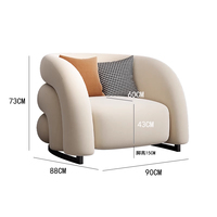 Fauteuil design en forme d'arc, rembourré, minimaliste moderne, pour salons, une chaise de luxe pour la détente