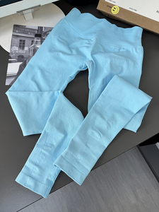 Leggings de yoga respirants coupe ajustée pour femme, taille haute, effet froncé aux fesses, pantalon de sport extensible pour la gym et le fitness - Product Image 4