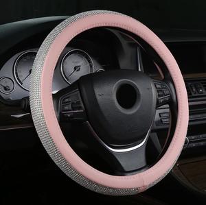 Diamantes de imitación de cristal Ajuste universal Rueda antideslizante de 15 pulgadas Cubierta de <span class=keywords><strong>volante</strong></span> de coche <span class=keywords><strong>con</strong></span> purpurina de cuero de diamante - Product Image 5