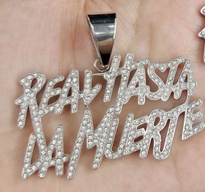 Pendentif glacé en acier inoxydable de haute qualité à la mode Offre Spéciale zircon en or 18 carats en amérique latine "Hasta La Muerte" Real Hasta La Muerte - Product Image 5