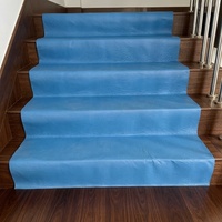 Rouleau de protection de sol en feutre de peintre en polyester recyclé, antidérapant, résistant à l'usure, respirant, avec film PE bleu imperméable