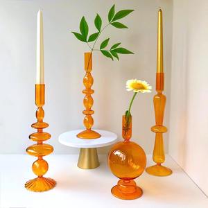 Portavelas de vidrio giratorio irregular Portavelas de vidrio geométrico de color Centro de mesa - Product Image 3