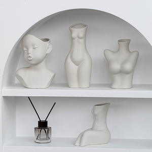 Florero blanco Simple con logotipo personalizado para mujer, de cerámica para miniflorero arte corporal, para secar el trasero, para interior, con forma de cuerpo femenino, venta al por mayor - Product Image 3