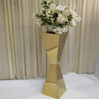 Vente en gros de socles en or, argent et acier inoxydable, supports à fleurs, accessoires de décoration de table, centres de table pour mariage