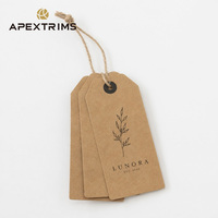 Étiquettes suspendues APEX personnalisées avec logo imprimé, étiquettes de marque personnalisées, fabricant d'étiquettes suspendues pour vêtements, étiquettes suspendues pour sacs