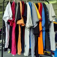 IB11wholesale Baju Bekas Bal (Bale) Internasional Merek Streetwear Campuran Warna Pakaian Musim Dingin Kaos Bekas Pakaian Preloved Pria