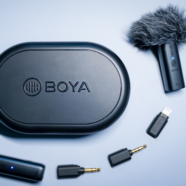 BOYA BY-WM3D/WM3U Wireless 2.4GHz Mini Microphone Plug & Play Mic with Charging Case MFi Certified for IOS Android Type-C