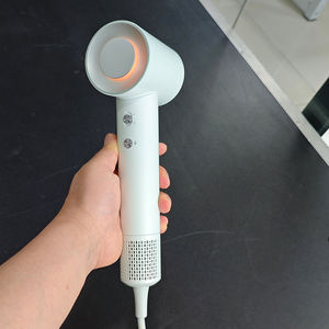 Secador de Pelo Profesional Compacto de Viaje, Comercial, para Salón y Hogar, de Alta Velocidad, con Iones Negativos, Revair, con Tecnología Reverse-Air Blower - Product Image 3