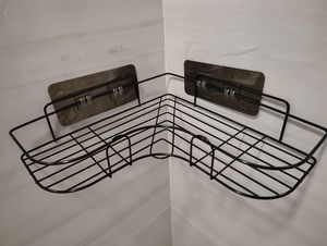 Étagère d'angle triangulaire adhésive pour salle de bain avec crochets, panier de rangement mural pour salle de bain et cuisine - Product Image 4