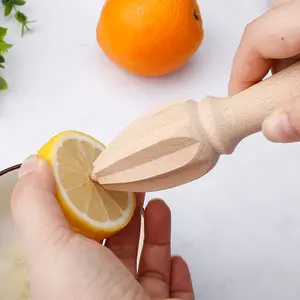 Beech Wooden Lemon Squeezer Reamer Citrus Squeezer Orange Hand Juice Squeezer