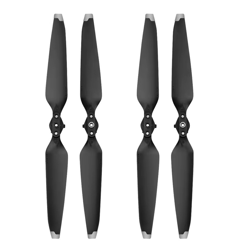 4 piezas de borde plateado.