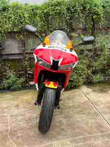 La Mejor Motocicleta Deportiva de Turismo <span class=keywords><strong>Honda</strong></span> CBR600F5 <span class=keywords><strong>Repsol</strong></span> para Carreras - Product Image 4