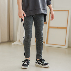 Ensemble de survêtement d'hiver deux pièces avec leggings de sport, cintres à pantalons en gros pour enfants, nouveaux produits sur le marché chinois - Product Image 2