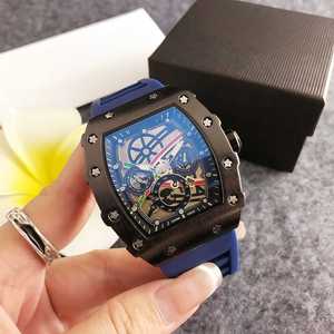 Reloj de pulsera de cuarzo mecánico de lujo para hombres Hot OEM Custom Logo Gold Metal Case con banda de cuero de lujo - Product Image 3
